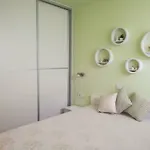 Lili *