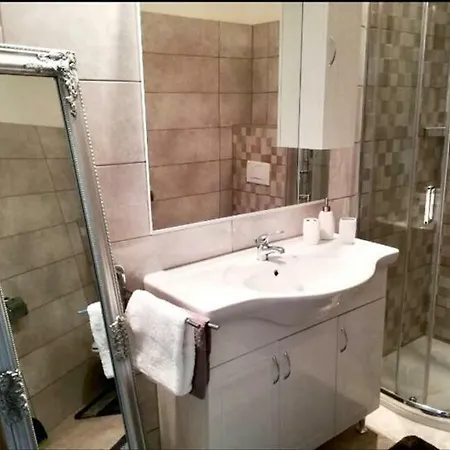 Lili Lejlighed Poreč